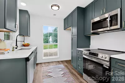 5800 Pennycross Lane, Charlotte, NC 28216 - Photo 17