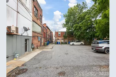 337 N Main Street, Hendersonville, NC 28792 - Photo 17