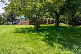 296 Pine Mountain Rd, Hudson, NC 28638 - Photo 3