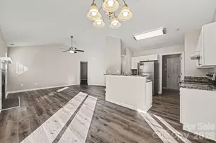 4410 Craven Hill Dr, Charlotte, NC 28216 - Photo 5