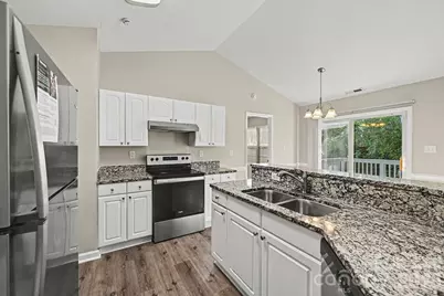 4410 Craven Hill Drive, Charlotte, NC 28216 - Photo 7