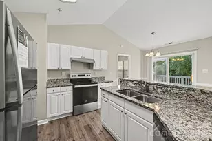 4410 Craven Hill Dr, Charlotte, NC 28216 - Photo 7