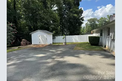 6233 Donna Drive, Charlotte, NC 28213 - Photo 25