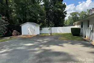 6233 Donna Dr, Charlotte, NC 28213 - Photo 25