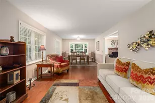 4 Hunters Ln, Hendersonville, NC 28791 - Photo 3