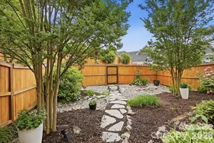 19512 Topgallant Dr, Cornelius, NC 28031 - Photo 3