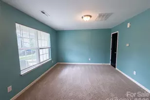 5730 Natick Dr, Charlotte, NC 28214 - Photo 11
