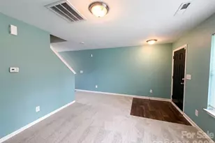 5730 Natick Dr, Charlotte, NC 28214 - Photo 9