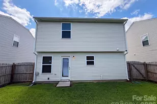 5730 Natick Dr, Charlotte, NC 28214 - Photo 5