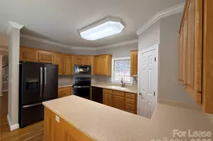 2649 Willowbrook Dr, Charlotte, NC 28104 - Photo 9