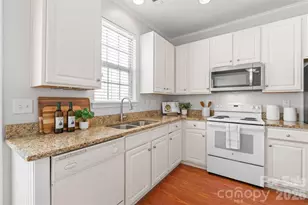 636 Brickdust Ct, Fort Mill, SC 29708 - Photo 11