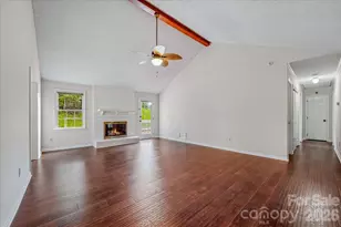 8012 Cadmium Ct, Charlotte, NC 28215 - Photo 9