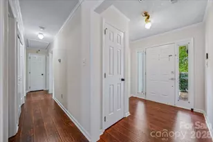 8012 Cadmium Ct, Charlotte, NC 28215 - Photo 17