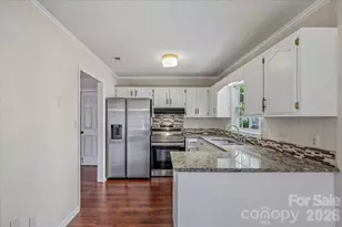 8012 Cadmium Ct, Charlotte, NC 28215 - Photo 11