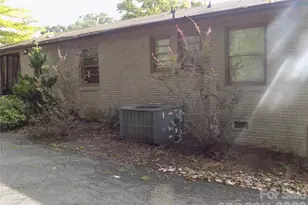 135 Bright Ave, Bessemer City, NC 28016 - Photo 3