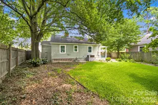 2438 Remount Rd, Charlotte, NC 28208 - Photo 23