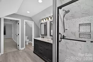 8011 Alba Ct, Charlotte, NC 28269 - Photo 31