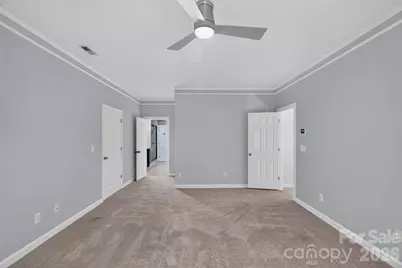 8011 Alba Court, Charlotte, NC 28269 - Photo 29