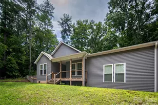 208 Robinson Holw Dr, Candler, NC 28715 - Photo 23