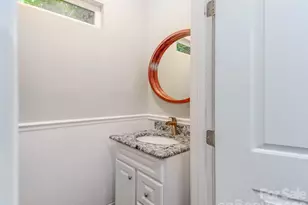 3021 Cresthill Dr, Charlotte, NC 28212 - Photo 19