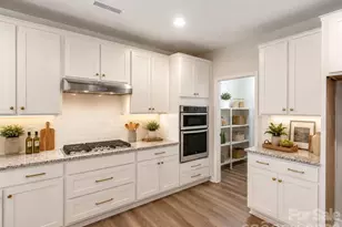 3021 Cresthill Dr, Charlotte, NC 28212 - Photo 15