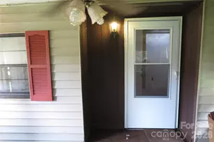 1042 Bexley Ln, Lincolnton, NC 28092 - Photo 3