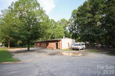 816 Congress Street N, York, SC 29745 - Photo 3