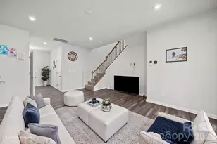 1211 Bigelow St, Charlotte, NC 28269 - Photo 3
