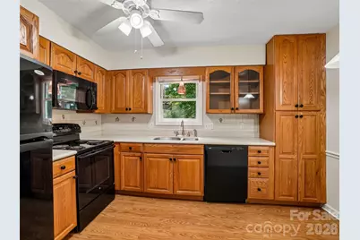 1106 Abbey Circle, Asheville, NC 28805 - Photo 11
