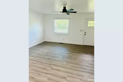 1000 1st Street Drive SE, Conover, NC 28613 - Photo 11