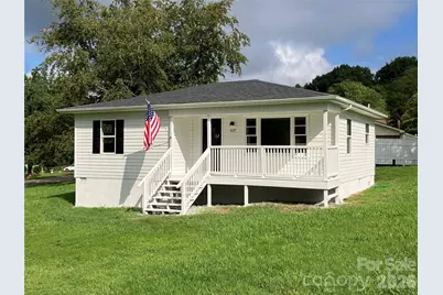 640 Hawthorne Street, Hudson, NC 28638 - Photo 1