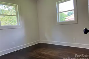 640 Hawthorne St, Hudson, NC 28638 - Photo 5