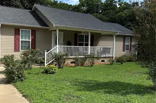 33 Railroad Ave, York, SC 29745 - Photo 1