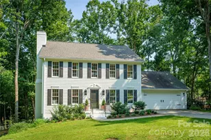 167 SkyView Cir, Asheville, NC 28804 - Photo 1