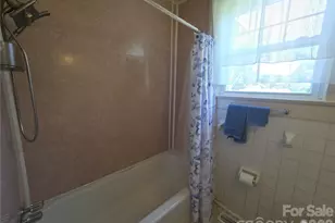 1106 N Main St, Mount Holly, NC 28120 - Photo 13