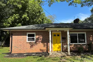204 Westview Dr, Lincolnton, NC 28092 - Photo 1