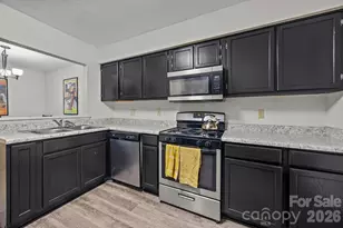 6005 Pinebark Ct, Charlotte, NC 28212 - Photo 11
