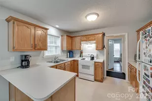 231 Roberts Ave, York, SC 29745 - Photo 3