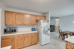 231 Roberts Ave, York, SC 29745 - Photo 5