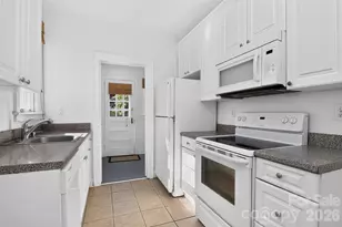 823-825 Henley Pl, Charlotte, NC 28207 - Photo 29