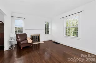 823-825 Henley Pl, Charlotte, NC 28207 - Photo 15