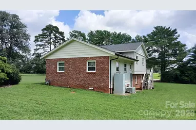 3830 Dowell Street, Hickory, NC 28602 - Photo 5