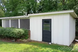 3830 Dowell St, Hickory, NC 28602 - Photo 7