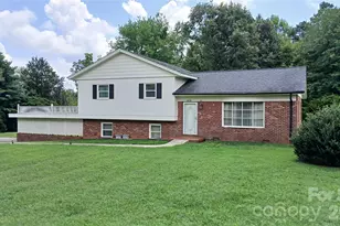 3830 Dowell St, Hickory, NC 28602 - Photo 3