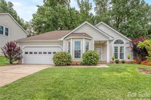 4522 Avalon Forest Ln, Charlotte, NC 28269 - Photo 1