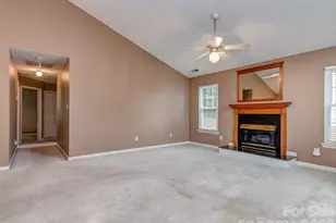 4522 Avalon Forest Ln, Charlotte, NC 28269 - Photo 7