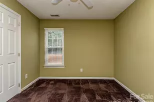 4522 Avalon Forest Ln, Charlotte, NC 28269 - Photo 19