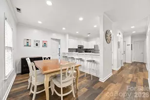 3200 Selwyn Farms Ln, Charlotte, NC 28209 - Photo 7