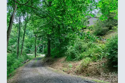 9851 Double Island Road, Green Mountain, NC 28740 - Photo 25