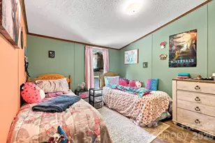 428 Hoot Owl Rd, Spruce Pine, NC 28777 - Photo 23